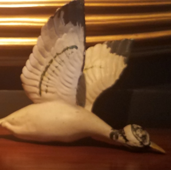Antique Pair of Flying Canadian Geese.Hand painted Metal - Picture 4 of 7